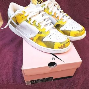 Nike De La Soul Dunks Low